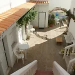 Vila Emilia Ξενοδοχείο Αλμπουφέιρα