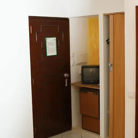 Hotell Vila Emilia *
