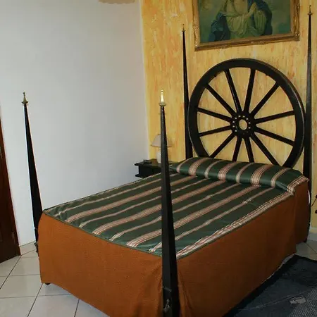 Готель Vila Emilia Албуфейра