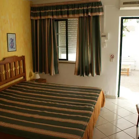 Vila Emilia 酒店 阿尔布费拉